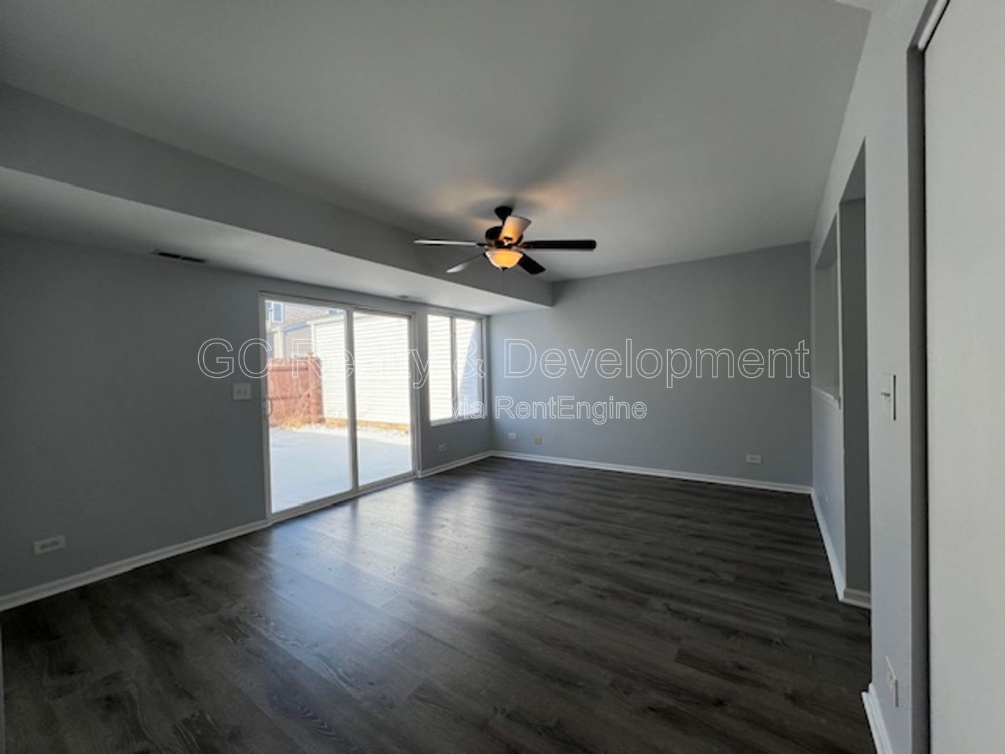 *** COMING SOON 5/22/26! / 3 BDRM - 2.5 BTH / RECENTLY UPDATED / PET FRIENDLY / W&D IN UNIT / SS APPL / FRONT PORCH *** property image