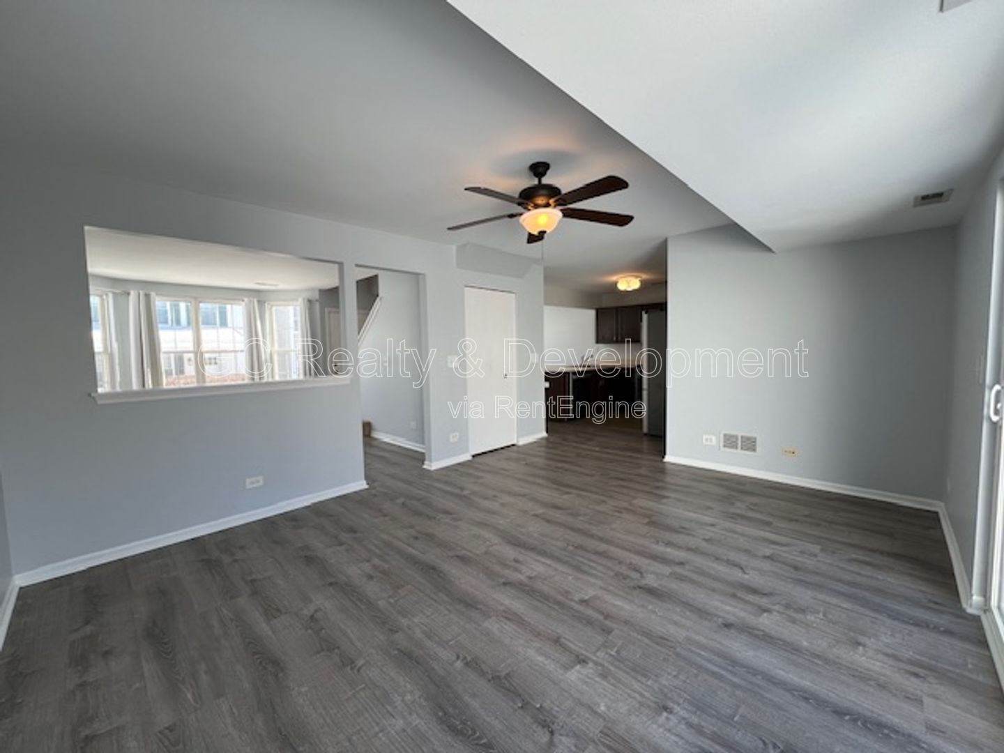 *** COMING SOON 5/22/26! / 3 BDRM - 2.5 BTH / RECENTLY UPDATED / PET FRIENDLY / W&D IN UNIT / SS APPL / FRONT PORCH *** property image