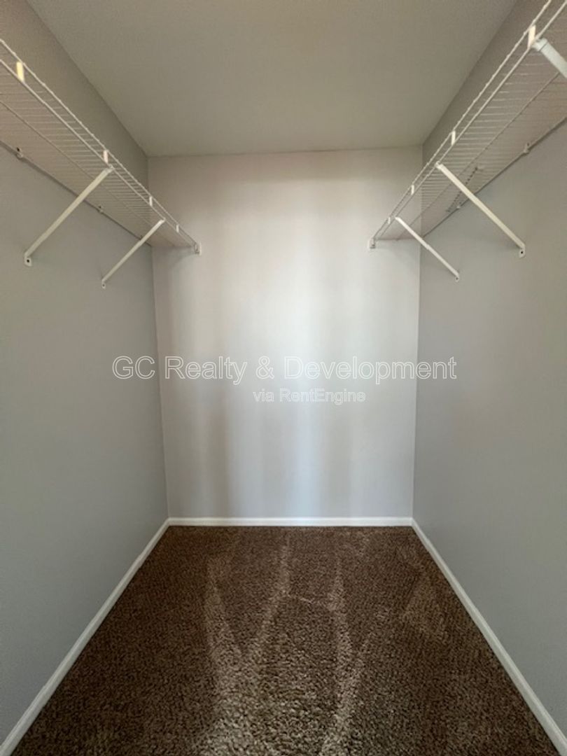 *** COMING SOON 5/22/26! / 3 BDRM - 2.5 BTH / RECENTLY UPDATED / PET FRIENDLY / W&D IN UNIT / SS APPL / FRONT PORCH *** property image