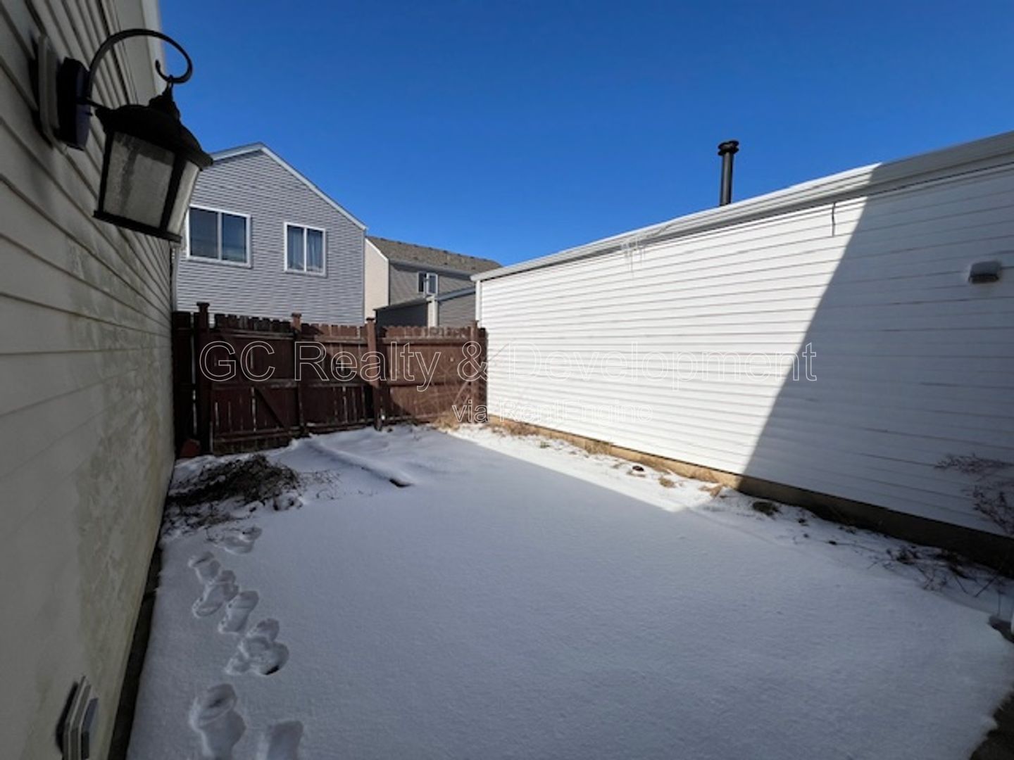 *** COMING SOON 5/22/26! / 3 BDRM - 2.5 BTH / RECENTLY UPDATED / PET FRIENDLY / W&D IN UNIT / SS APPL / FRONT PORCH *** property image