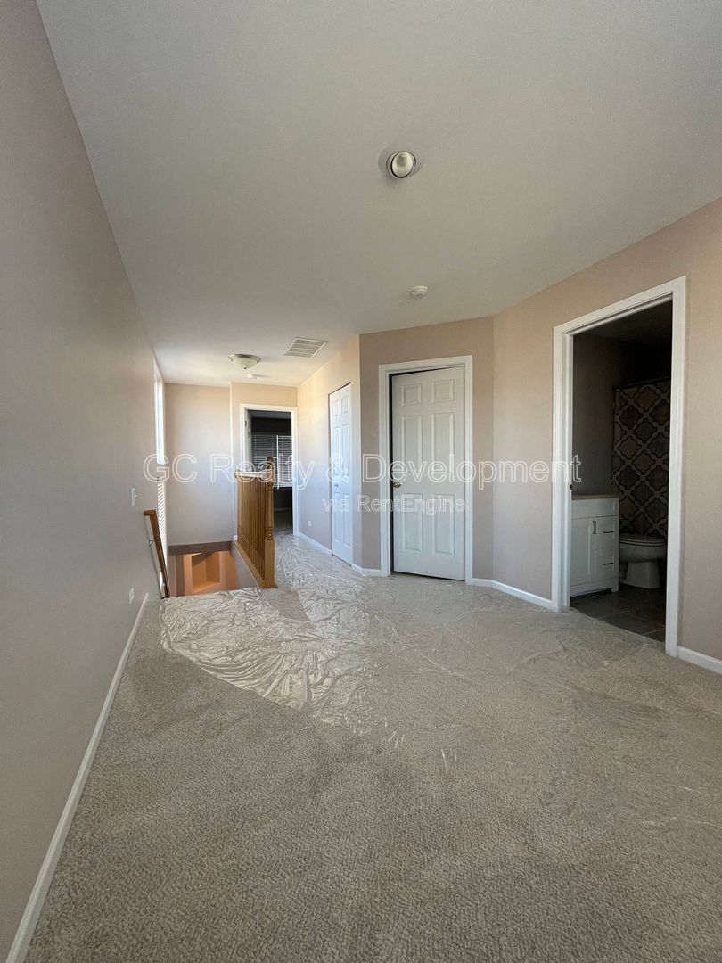 *** COMING SOON 5/15/26!/ NAPERVILLE LOCATION / END-UNIT TOWNHOME / 2 BDRM / 2.5 BTH / ATTACHED GARAGE *** property image
