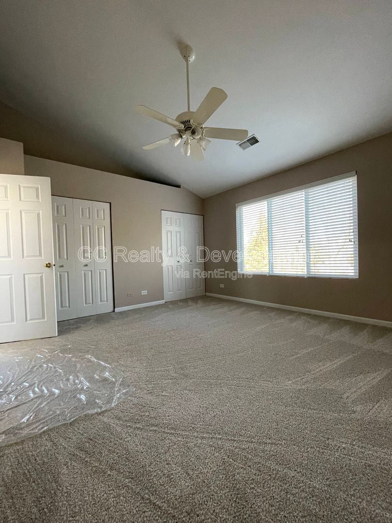 *** COMING SOON 5/15/26!/ NAPERVILLE LOCATION / END-UNIT TOWNHOME / 2 BDRM / 2.5 BTH / ATTACHED GARAGE *** property image