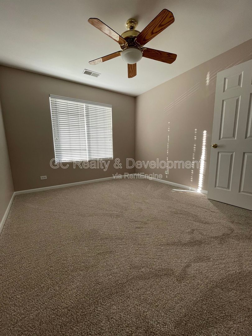 *** COMING SOON 5/15/26!/ NAPERVILLE LOCATION / END-UNIT TOWNHOME / 2 BDRM / 2.5 BTH / ATTACHED GARAGE *** property image