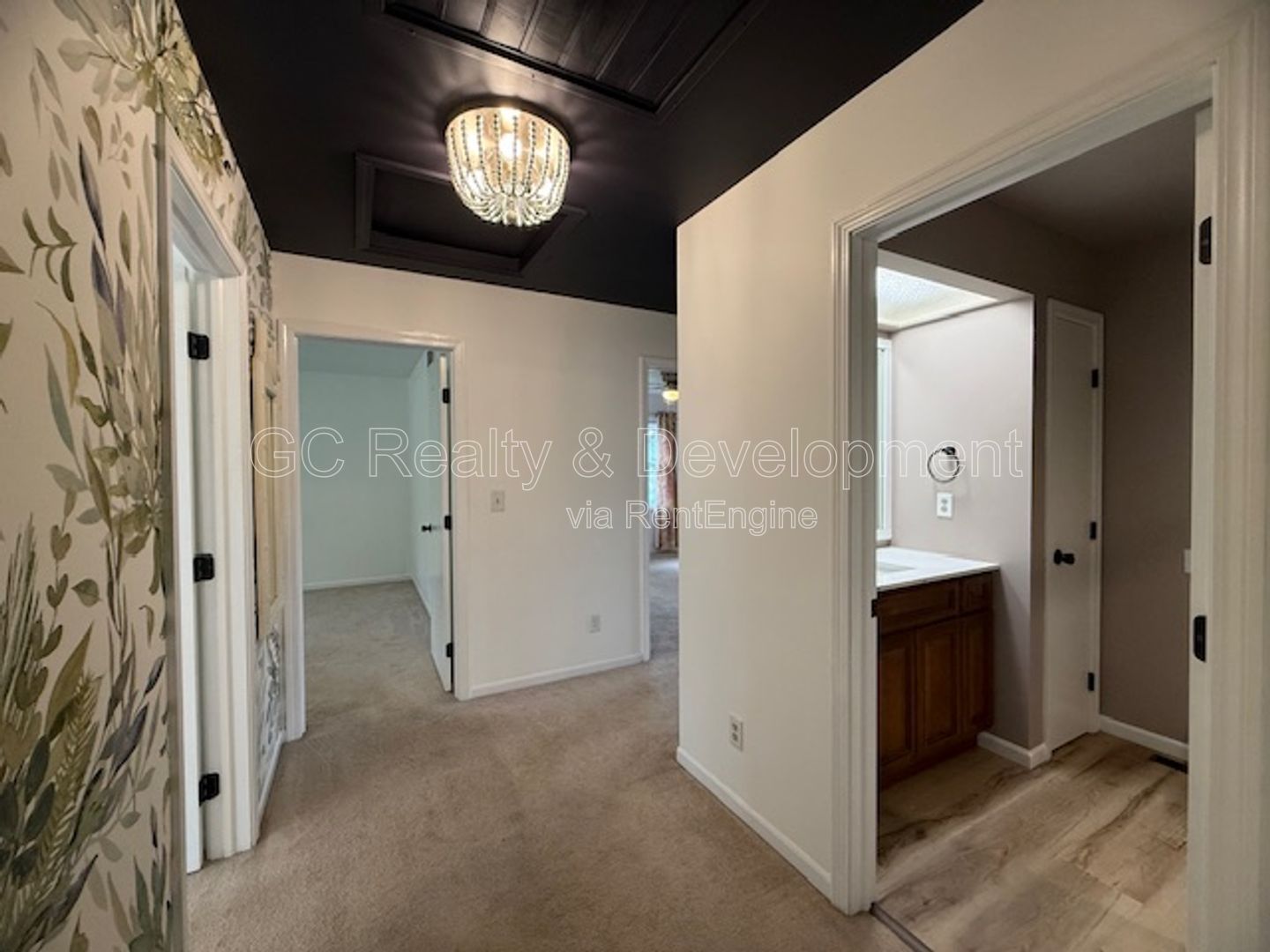 *** 4 BDRM - 2 BTH / FINISHED BSMT / PET FRIENDLY / UPDATED THROUGHOUT / FENCED YARD *** property image