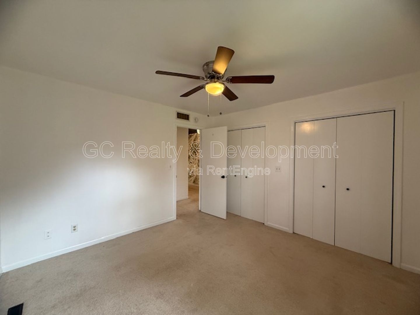 *** 4 BDRM - 2 BTH / FINISHED BSMT / PET FRIENDLY / UPDATED THROUGHOUT / FENCED YARD *** property image