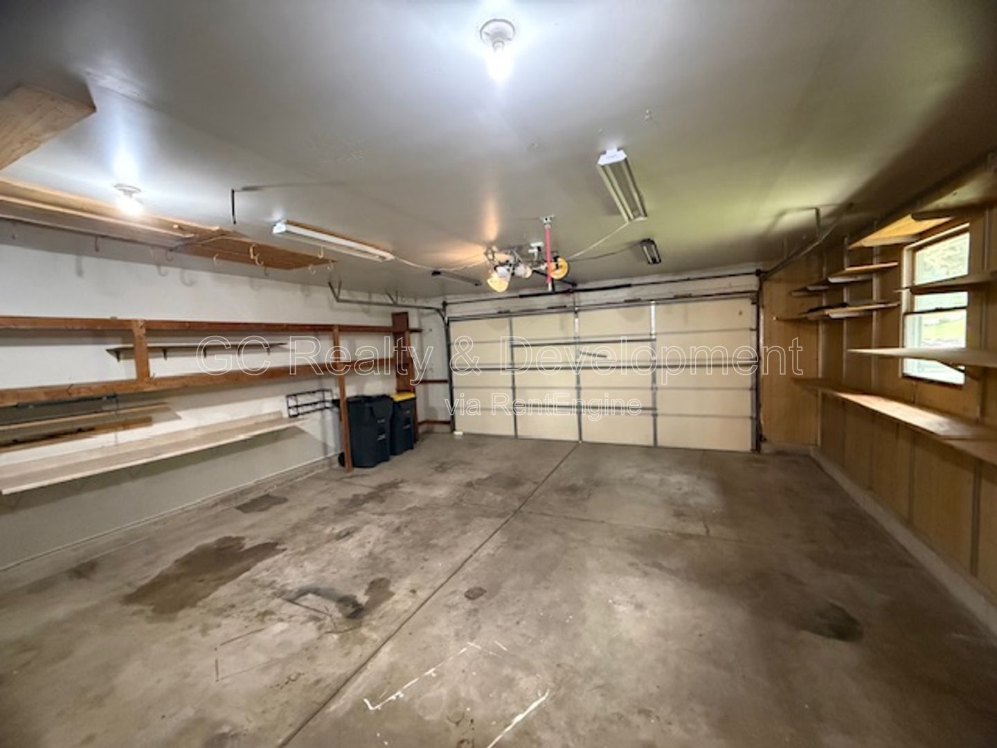 *** 4 BDRM - 2 BTH / FINISHED BSMT / PET FRIENDLY / UPDATED THROUGHOUT / FENCED YARD *** property image
