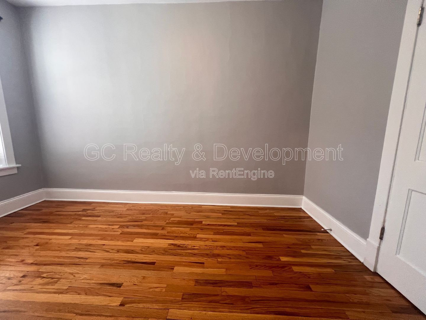 *** ALBANY PARK / 4 BEDROOM - 2 BATH / ONSITE LAUNDRY / GARAGE SPACE AVAILABLE / PET FRIENDLY *** property image