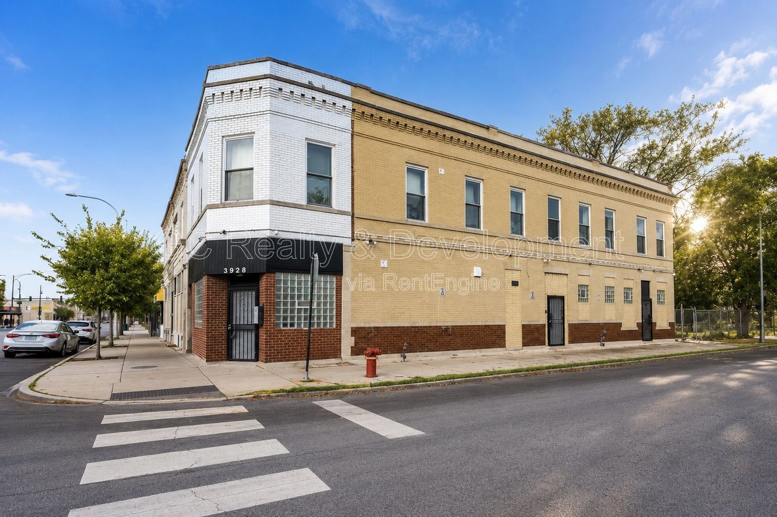 *** HUMBOLDT PARK / 2 BDRM / CENTRAL AC / SMALL PETS WELCOME / SHOPPING NEARBY *** property image