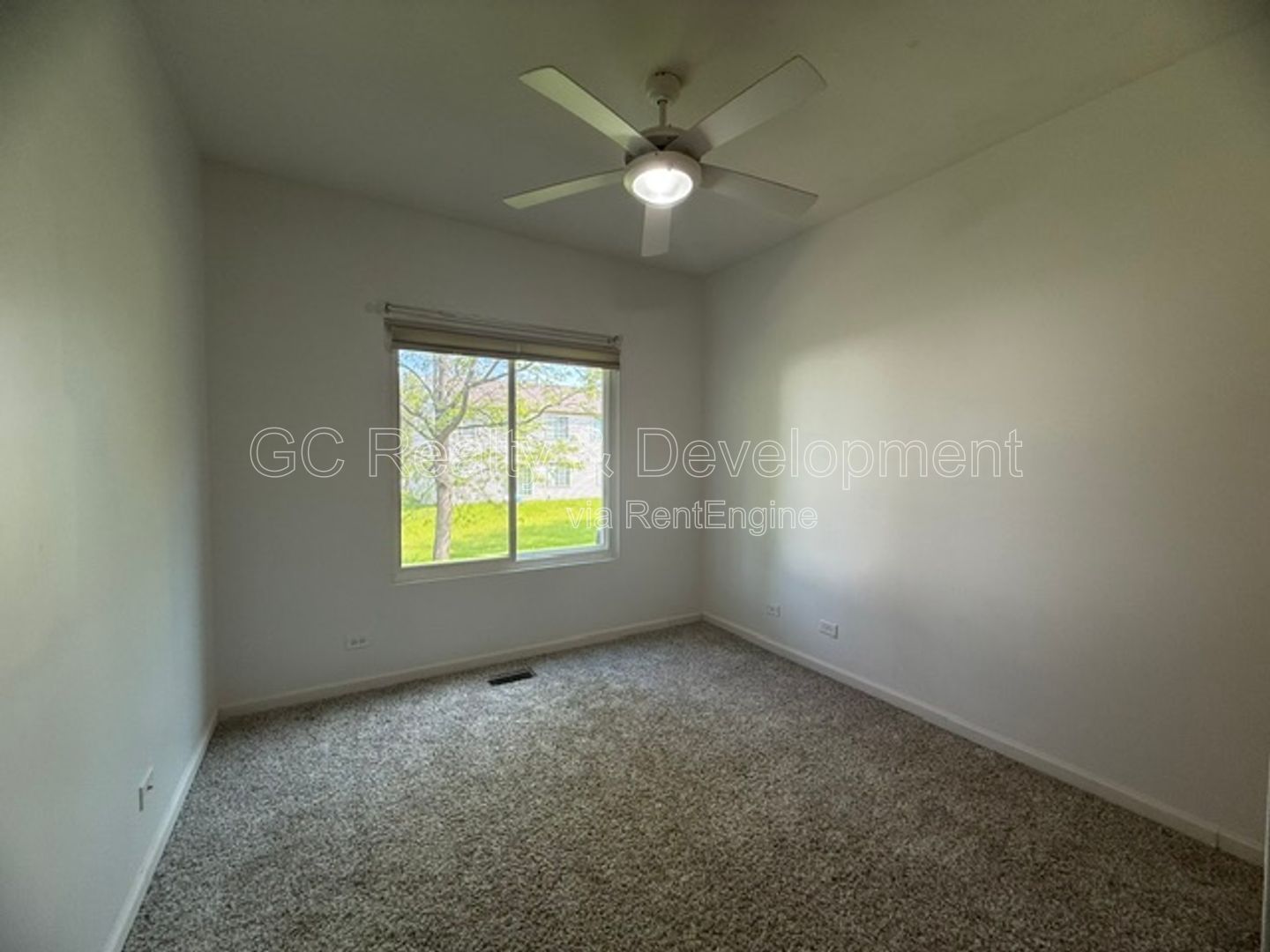 *** 2 BDRM - 2 BTH / PET FRIENDLY / ATTACHED GARAGE / REAR PATIO W  BALCONY *** property image