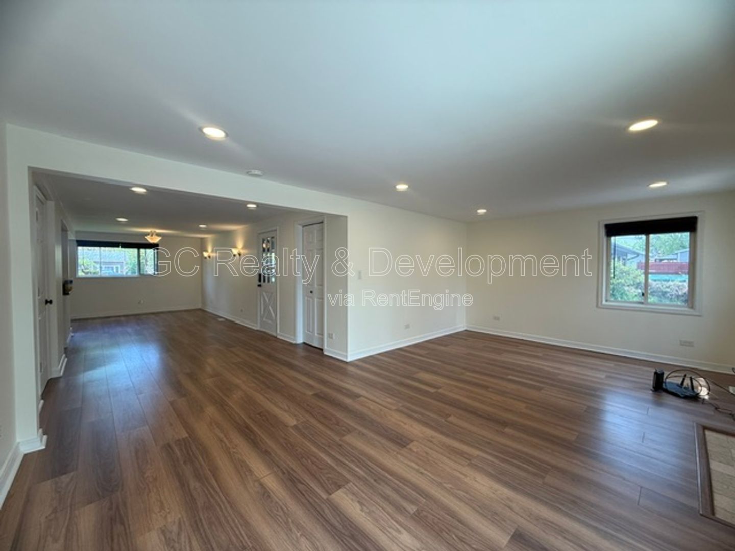 *** 3 BDRM - 2 BTH / GRANITE & SS APPL / LRG YARD / OPEN LAYOUT / DETACHED GARAGE *** property image