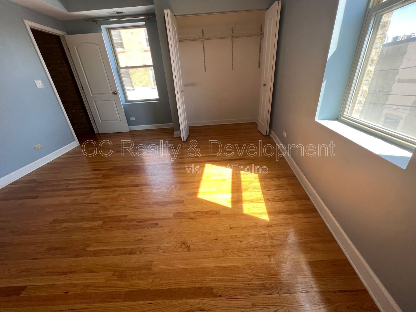 *** COMING SOON - AVAIL 07/15/26! / ROGERS PARK - 2BDRM / 1.5 BTH / SS APPL / IN UNIT WASHER & DRYER / COMMUTER FREINDLY *** property image
