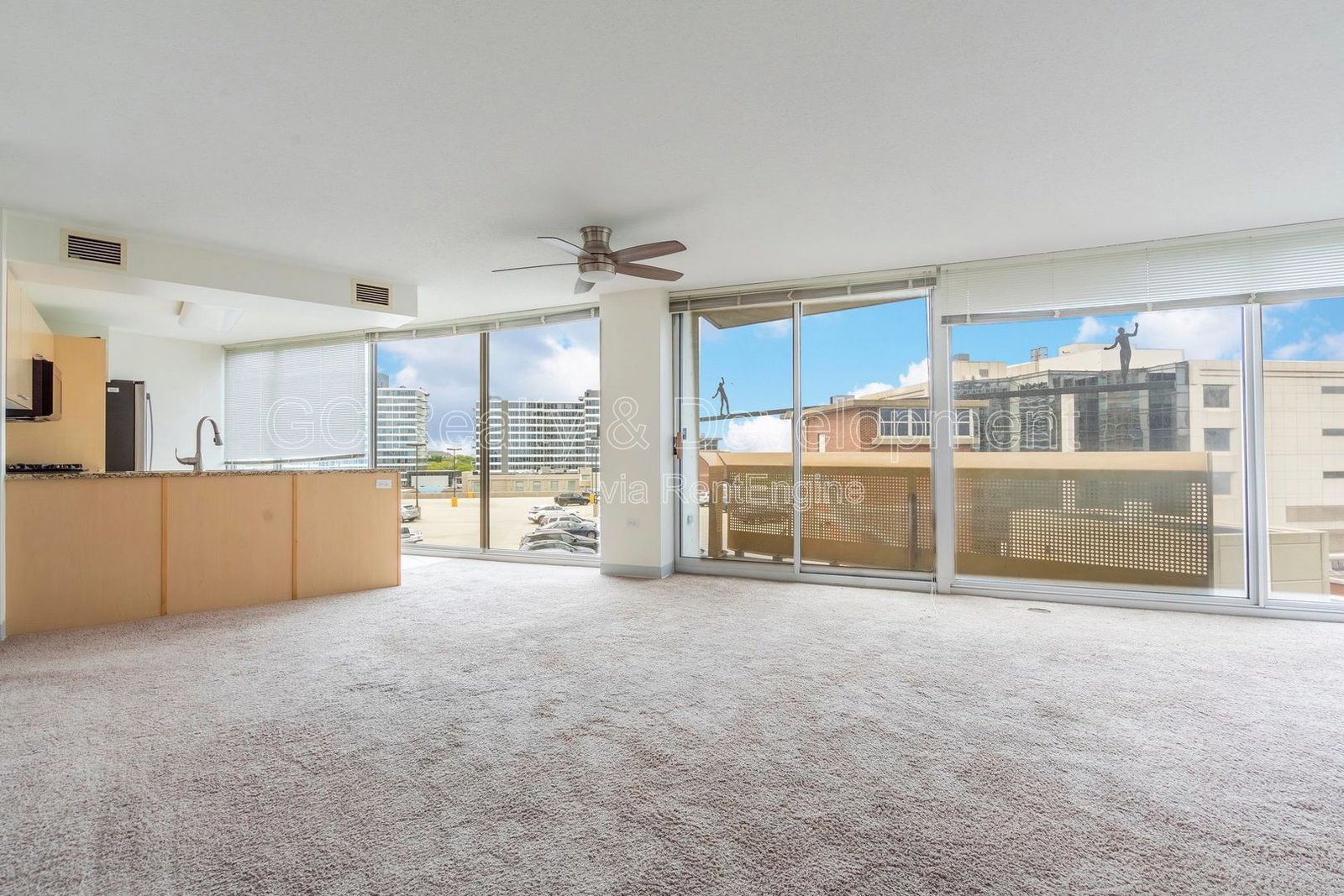 *** 2 BDRM - 2 BTH / WIFI INCL - ONLY PAY ELECTRIC / ON SITE GYM / POOL & HOT TUB / ASSIGNED PARKING *** property image