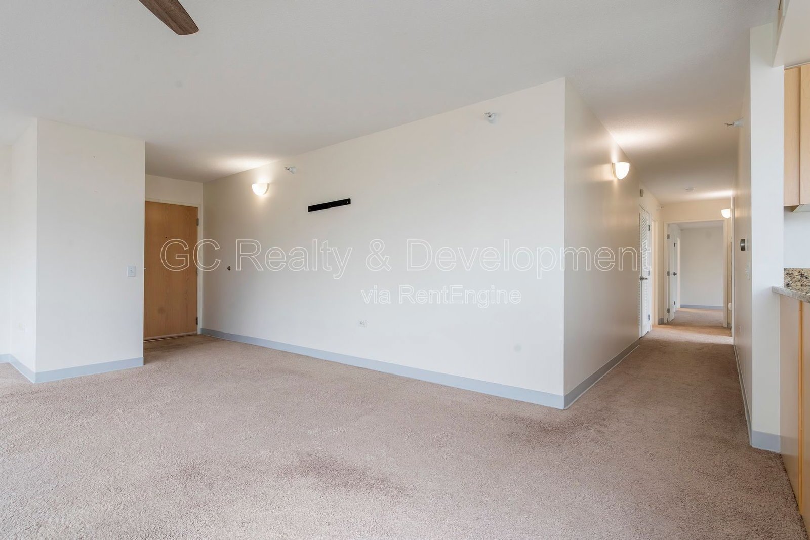 *** 2 BDRM - 2 BTH / WIFI INCL - ONLY PAY ELECTRIC / ON SITE GYM / POOL & HOT TUB / ASSIGNED PARKING *** property image