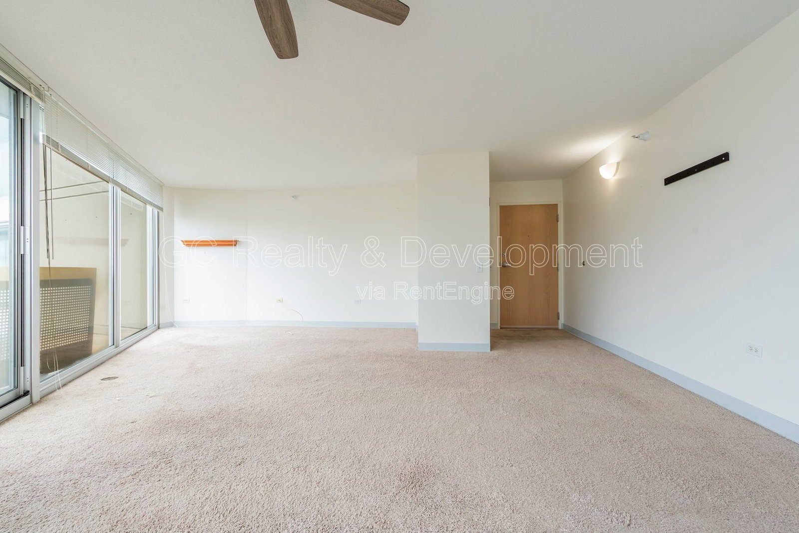 *** 2 BDRM - 2 BTH / WIFI INCL - ONLY PAY ELECTRIC / ON SITE GYM / POOL & HOT TUB / ASSIGNED PARKING *** property image