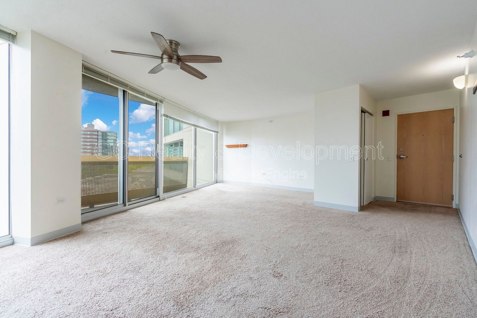 *** 2 BDRM - 2 BTH / WIFI INCL - ONLY PAY ELECTRIC / ON SITE GYM / POOL & HOT TUB / ASSIGNED PARKING *** property image