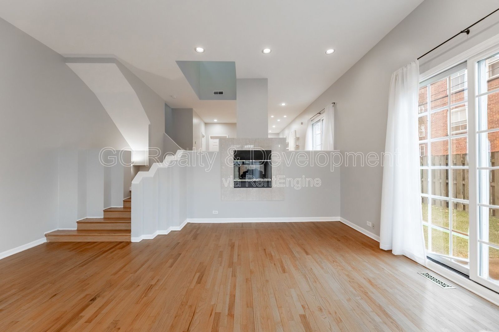 *** COMING SOON 7/15/26! / HYDE PARK / 3 BDRM + DEN - 3 BTH / FINISHED BSMT / W&D IN UNIT / PARKING INCL / PET FRIENDLY *** property image