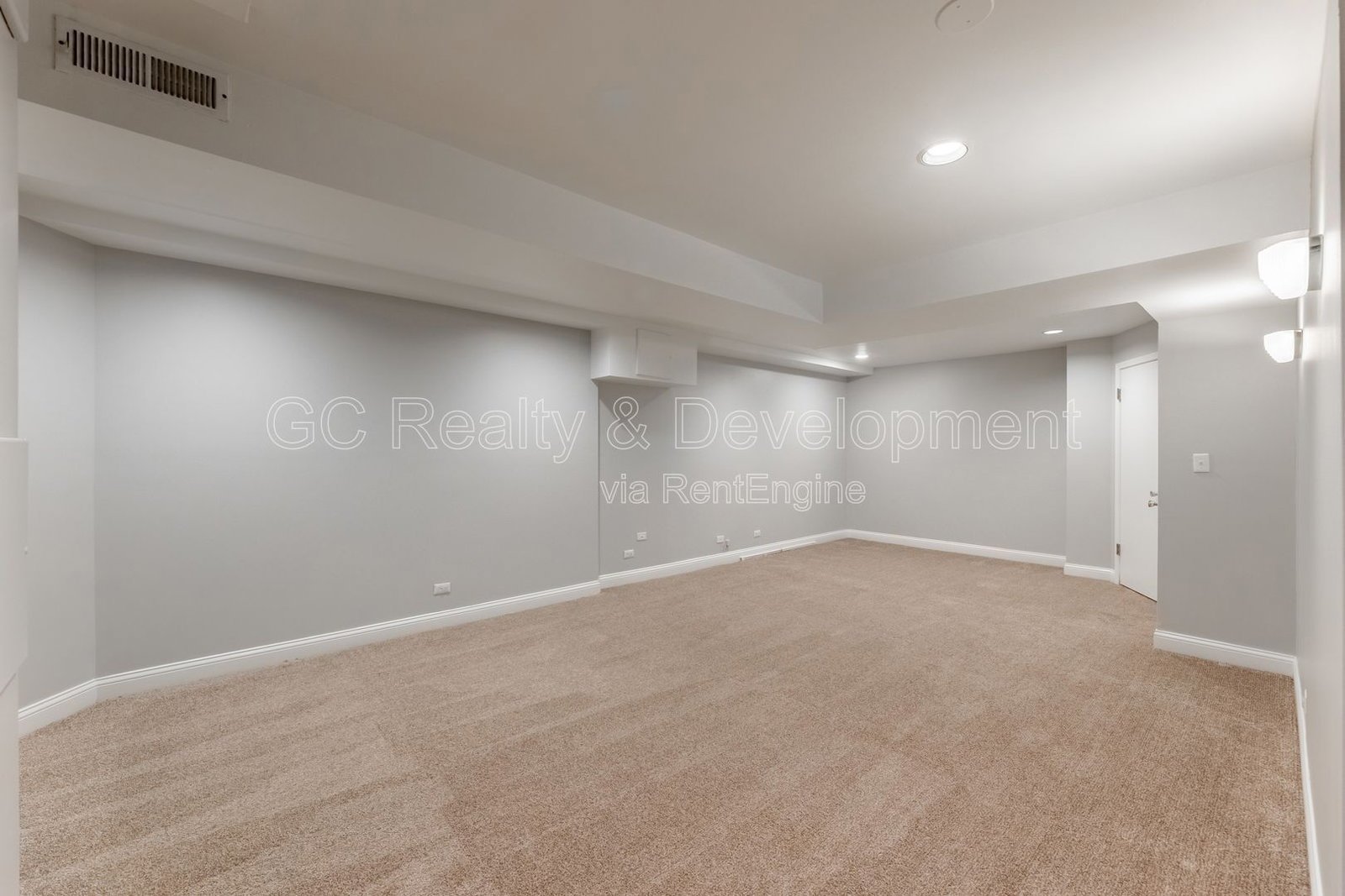 *** COMING SOON 7/15/26! / HYDE PARK / 3 BDRM + DEN - 3 BTH / FINISHED BSMT / W&D IN UNIT / PARKING INCL / PET FRIENDLY *** property image