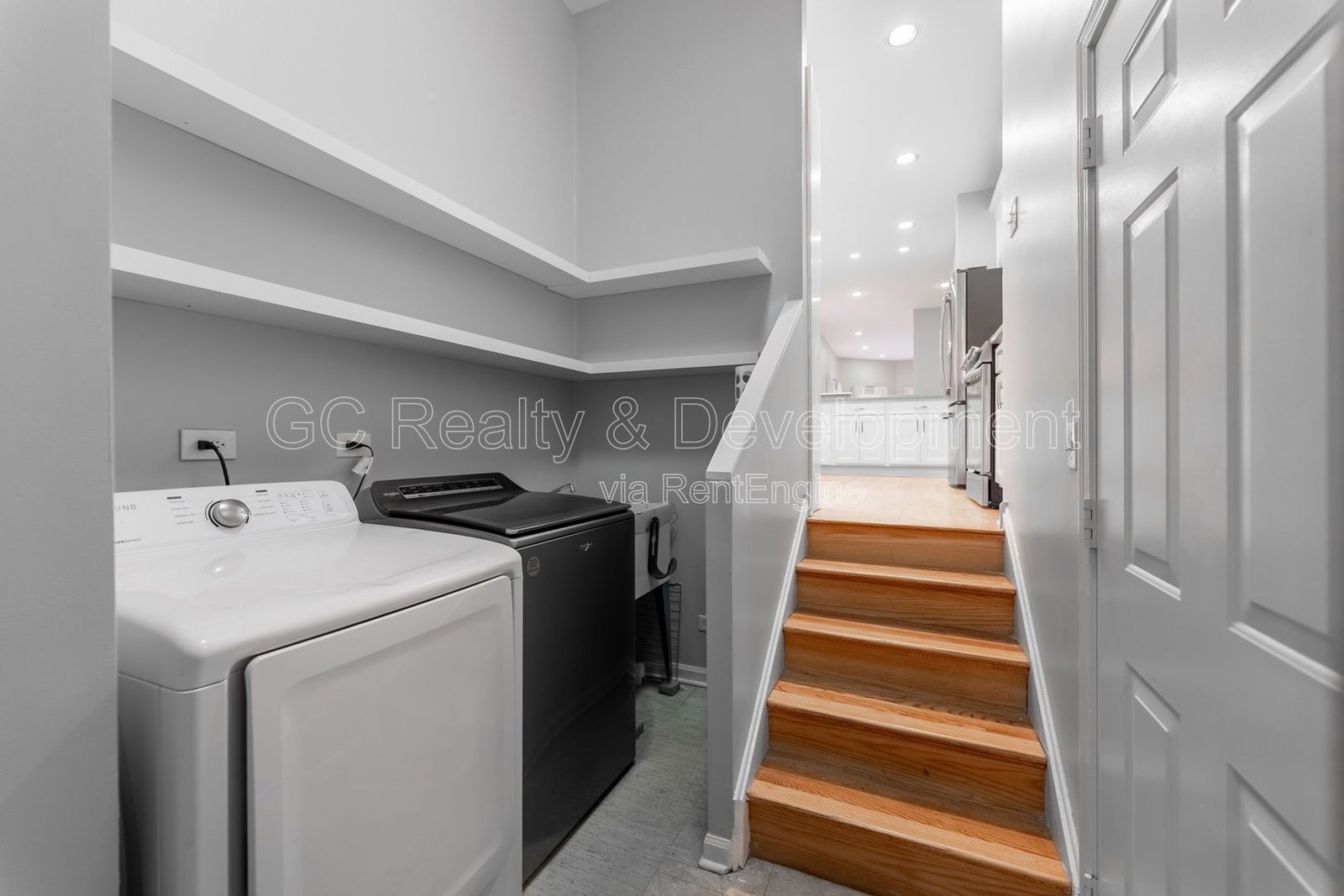 *** COMING SOON 7/15/26! / HYDE PARK / 3 BDRM + DEN - 3 BTH / FINISHED BSMT / W&D IN UNIT / PARKING INCL / PET FRIENDLY *** property image