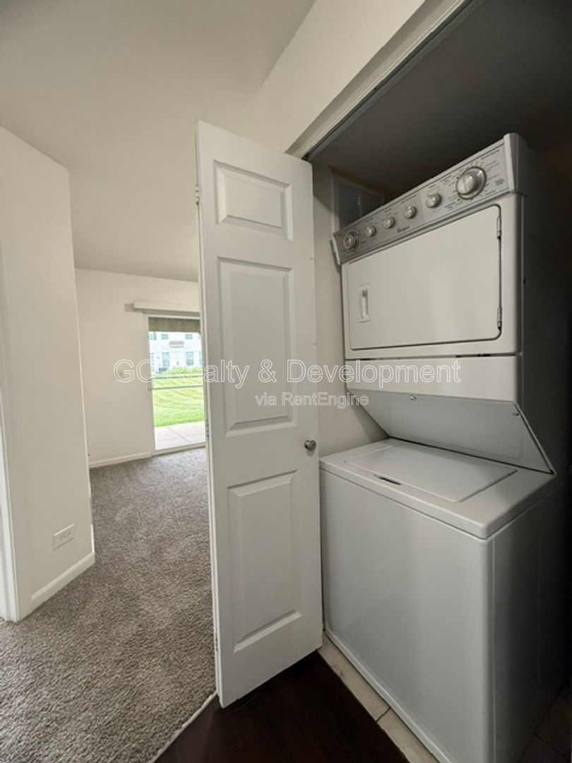 *** MOVE-IN SPECIAL! / NEWER CONSTRUCTION / 2 BDRM - 2 BTH / PET FRIENDLY / CENTRAL AC / ATTACHED GARAGE *** property image