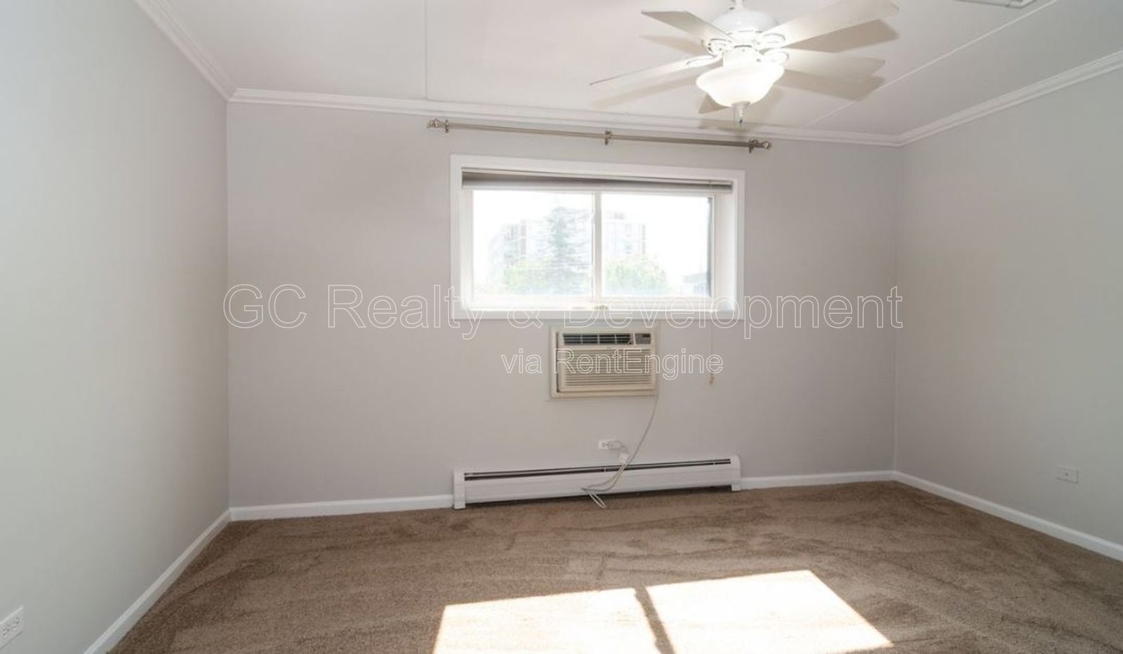*** 2 BDRM - 2 BTH / ONLY PAY ELECTRIC / LAUNDRY ON SITE / PARKING INCL *** property image