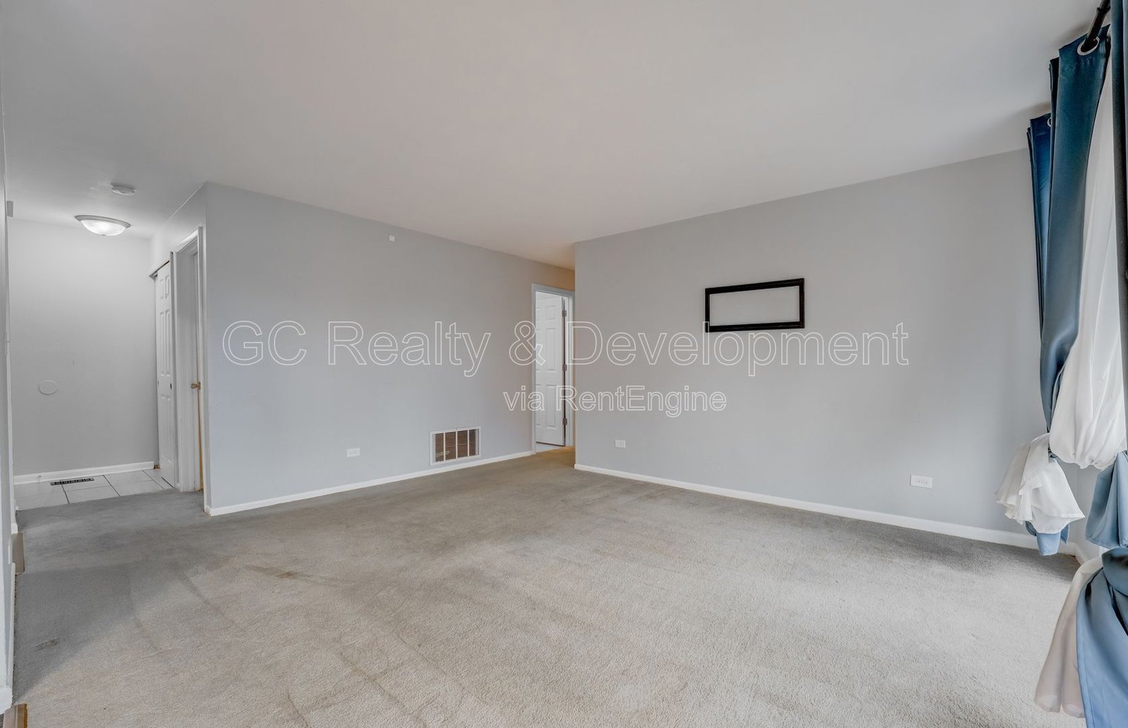 *** RECENTLY UPDATED / LARGE CLOSETS / W&D IN UNIT / COMMUTER FRIENDLY / SS APPL *** property image
