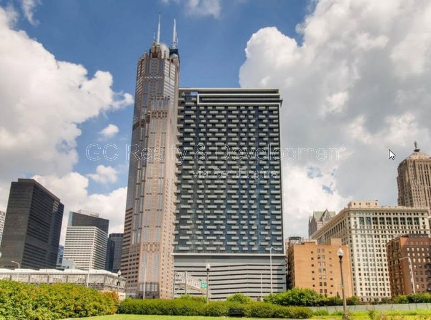 *** WEST LOOP / 2 BDRM - 3 BTH / PET FRIENDLY / 2 PARKING SPOTS / CABLE & STORAGE INCL *** property image