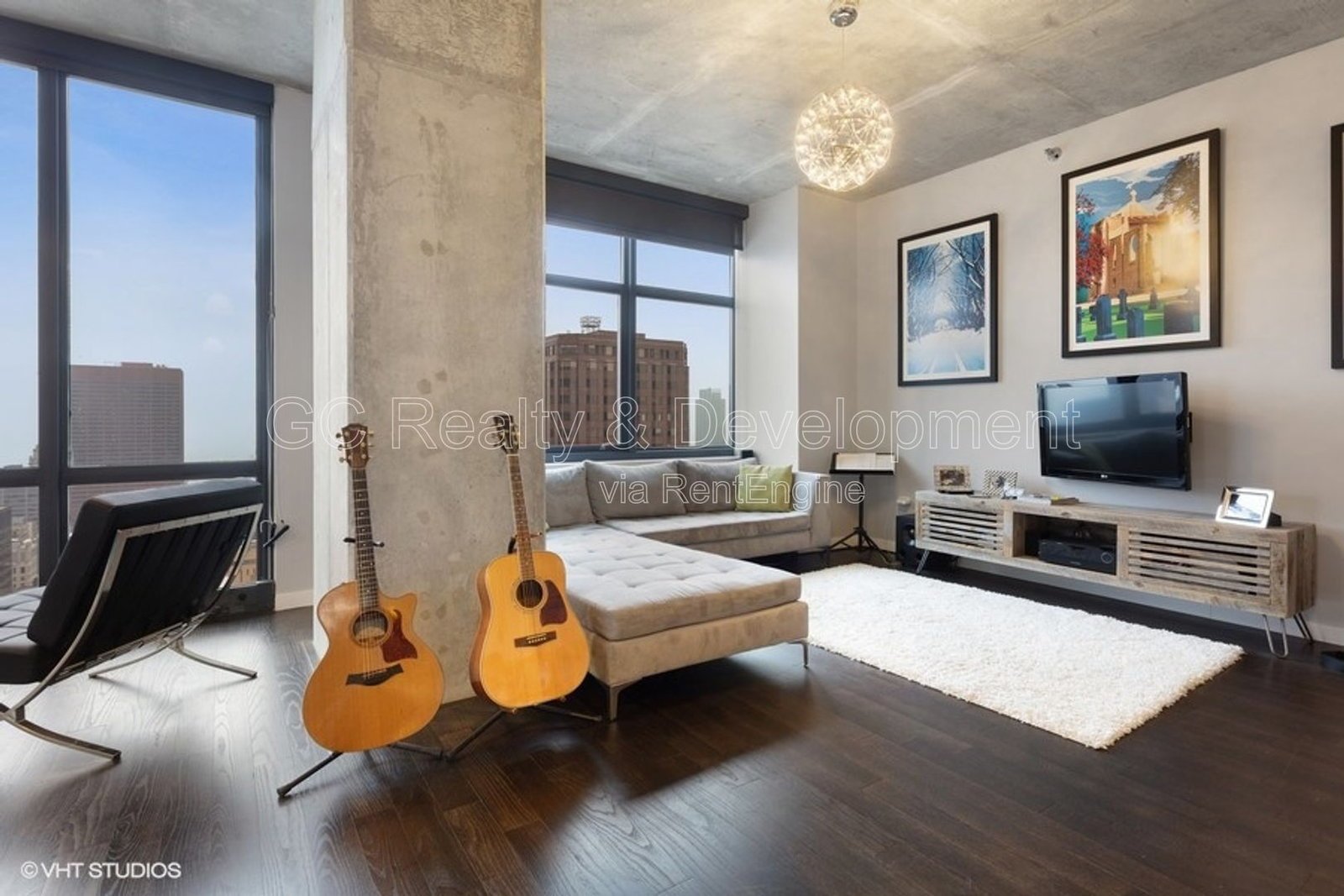 *** WEST LOOP / 2 BDRM - 3 BTH / PET FRIENDLY / 2 PARKING SPOTS / CABLE & STORAGE INCL *** property image