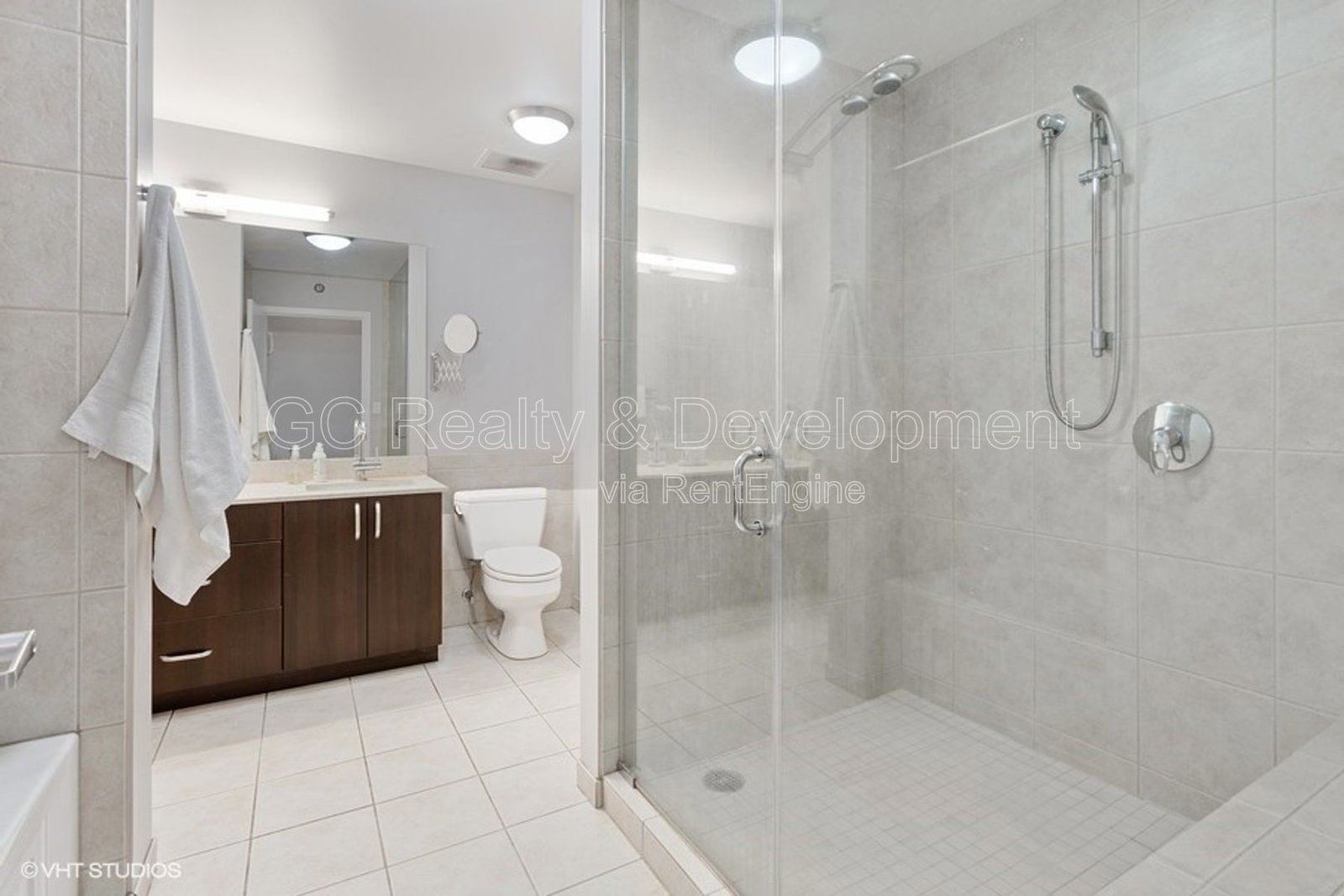 *** WEST LOOP / 2 BDRM - 3 BTH / PET FRIENDLY / 2 PARKING SPOTS / CABLE & STORAGE INCL *** property image