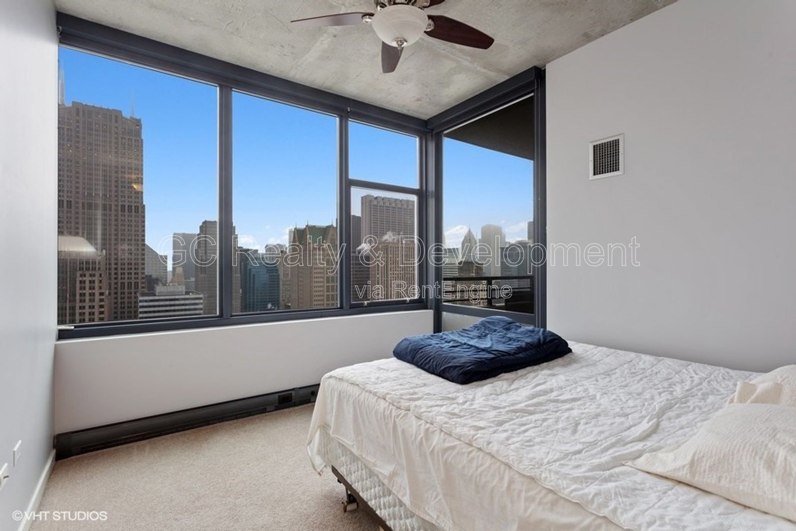 *** WEST LOOP / 2 BDRM - 3 BTH / PET FRIENDLY / 2 PARKING SPOTS / CABLE & STORAGE INCL *** property image