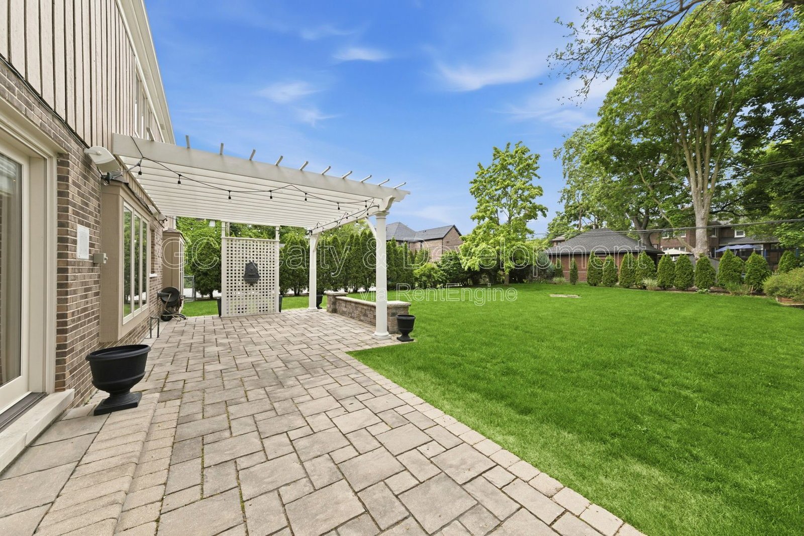 *** 5BR- 3.5BA / 2600+ SQFT / HARDWOOD FLOORS / FENCED YARD / CENTRAL AIR *** property image