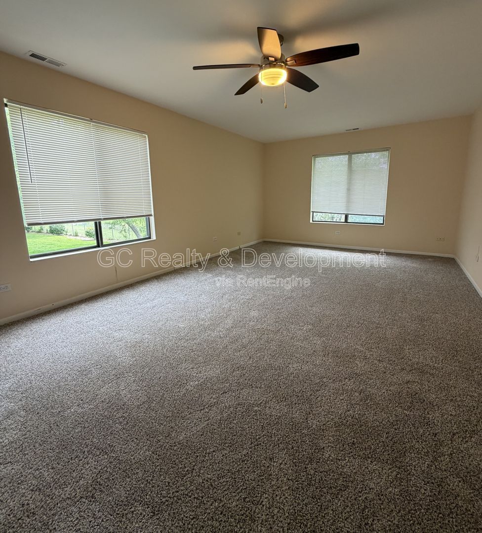 *** 2BR - 2BA / HARDWOOD FLOORS / IN UNIT LAUNDRY / CENTRAL AC / WALK TO TRAIN *** property image