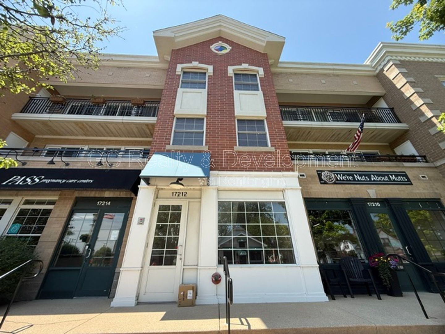 *** 2 BDRM - 2 BTH / TONS OF CLOSET SPACE / DETACHED GARAGE / CENTRAL AC / STORAGE CLOSET *** property image