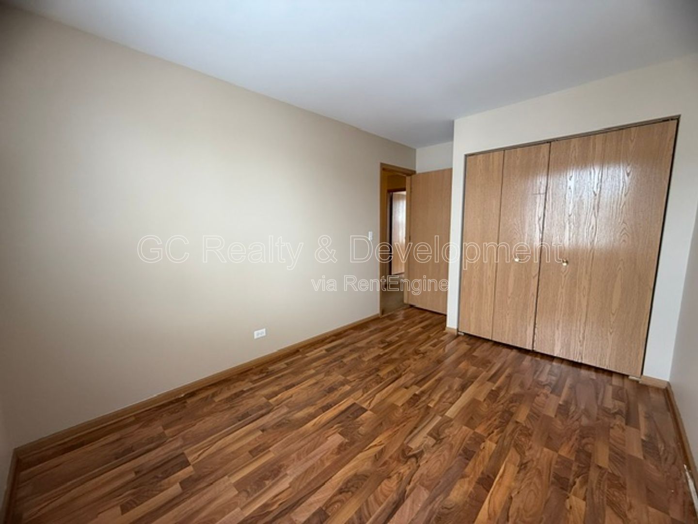 *** 3 BDRM - 1.5 BTH / CENTRAL AC / ATTACHED GARAGE / IN UNIT LAUNDRY / PET FRIENDLY *** property image