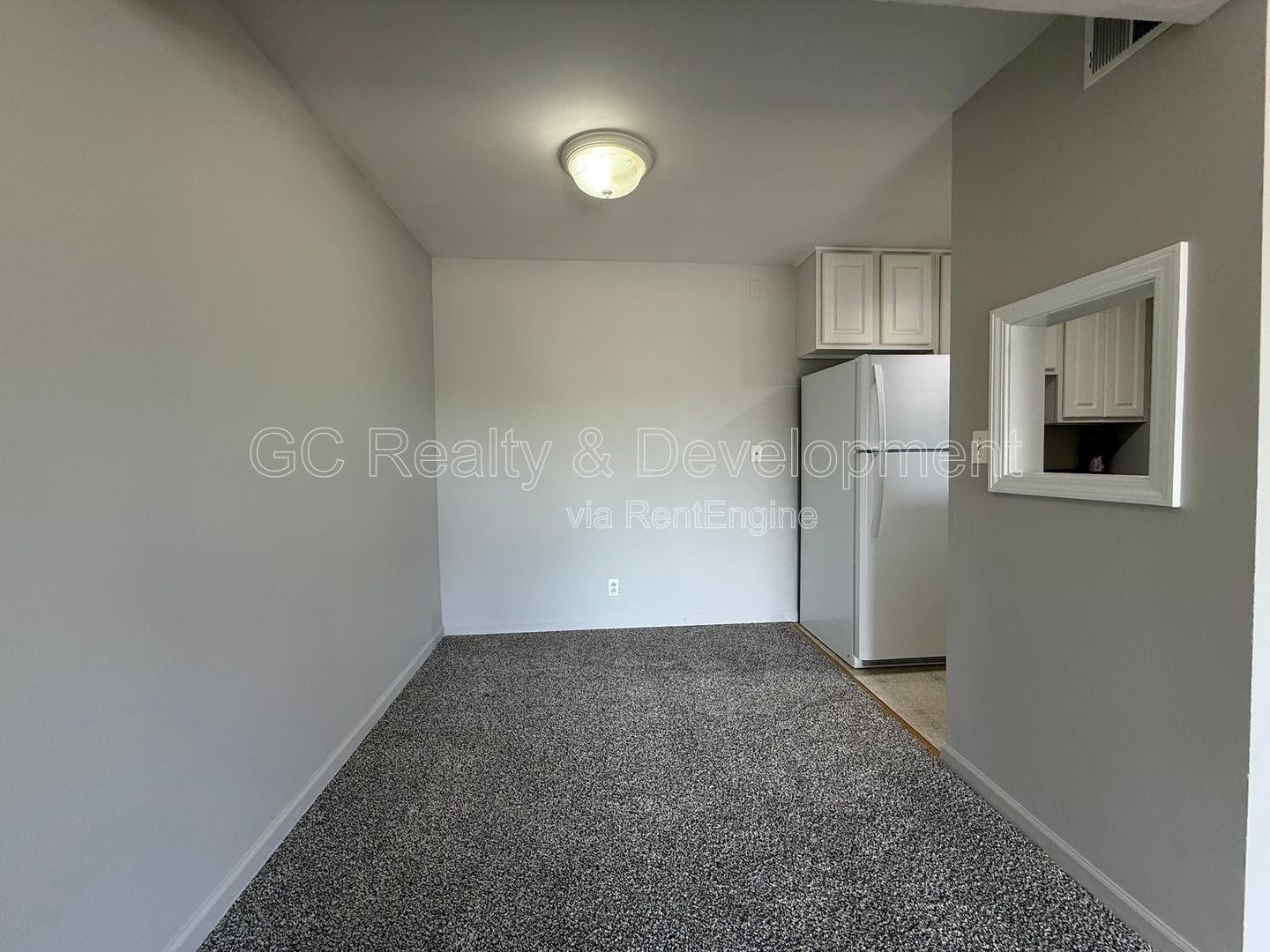 *** ​​1 BDRM - 1 BTH / ALL UTILITIES INCL / STORAGE UNIT / LAUNDRY ON SITE *** property image