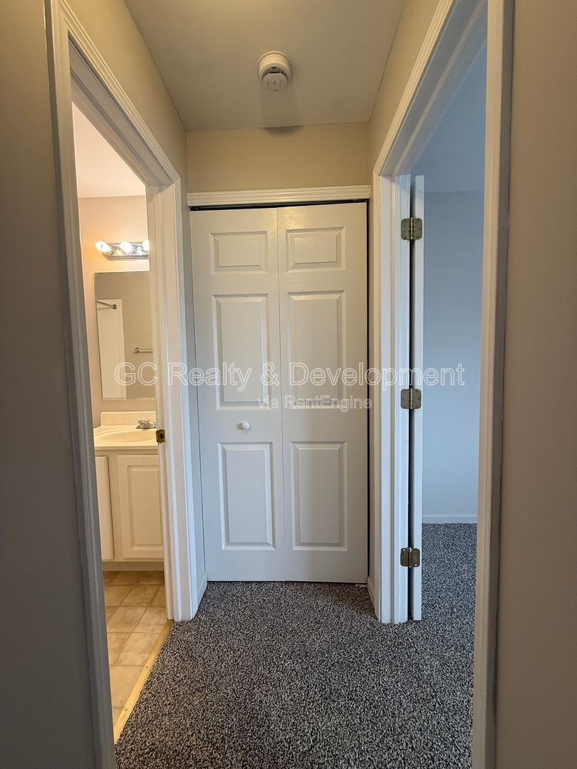 *** ​​1 BDRM - 1 BTH / ALL UTILITIES INCL / STORAGE UNIT / LAUNDRY ON SITE *** property image