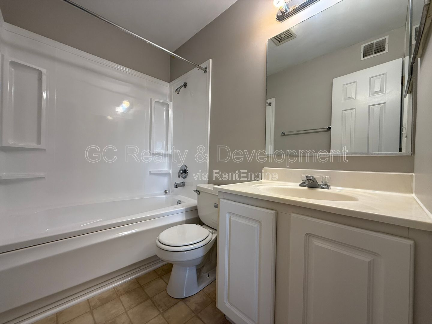 *** ​​1 BDRM - 1 BTH / ALL UTILITIES INCL / STORAGE UNIT / LAUNDRY ON SITE *** property image