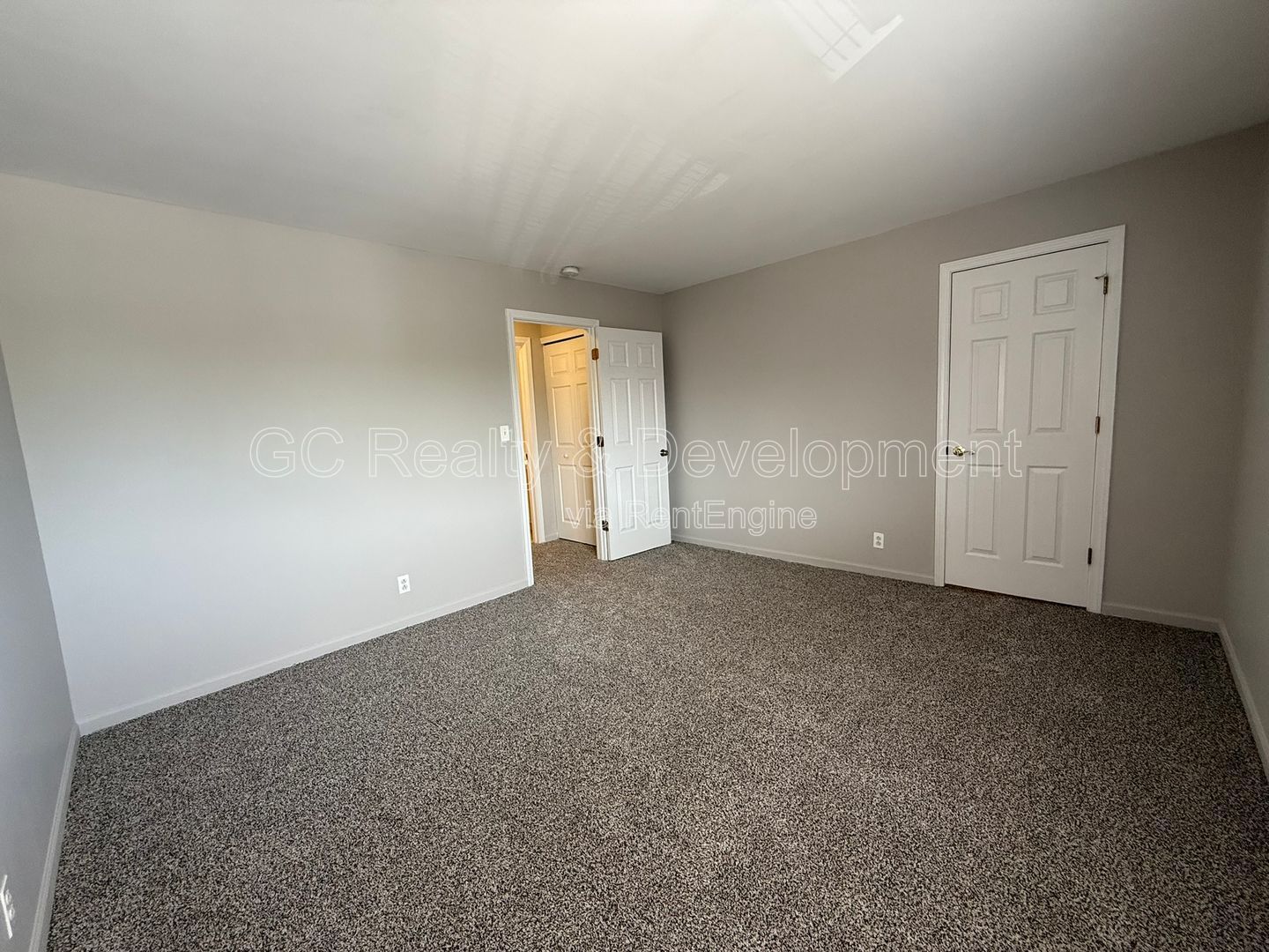 *** ​​1 BDRM - 1 BTH / ALL UTILITIES INCL / STORAGE UNIT / LAUNDRY ON SITE *** property image