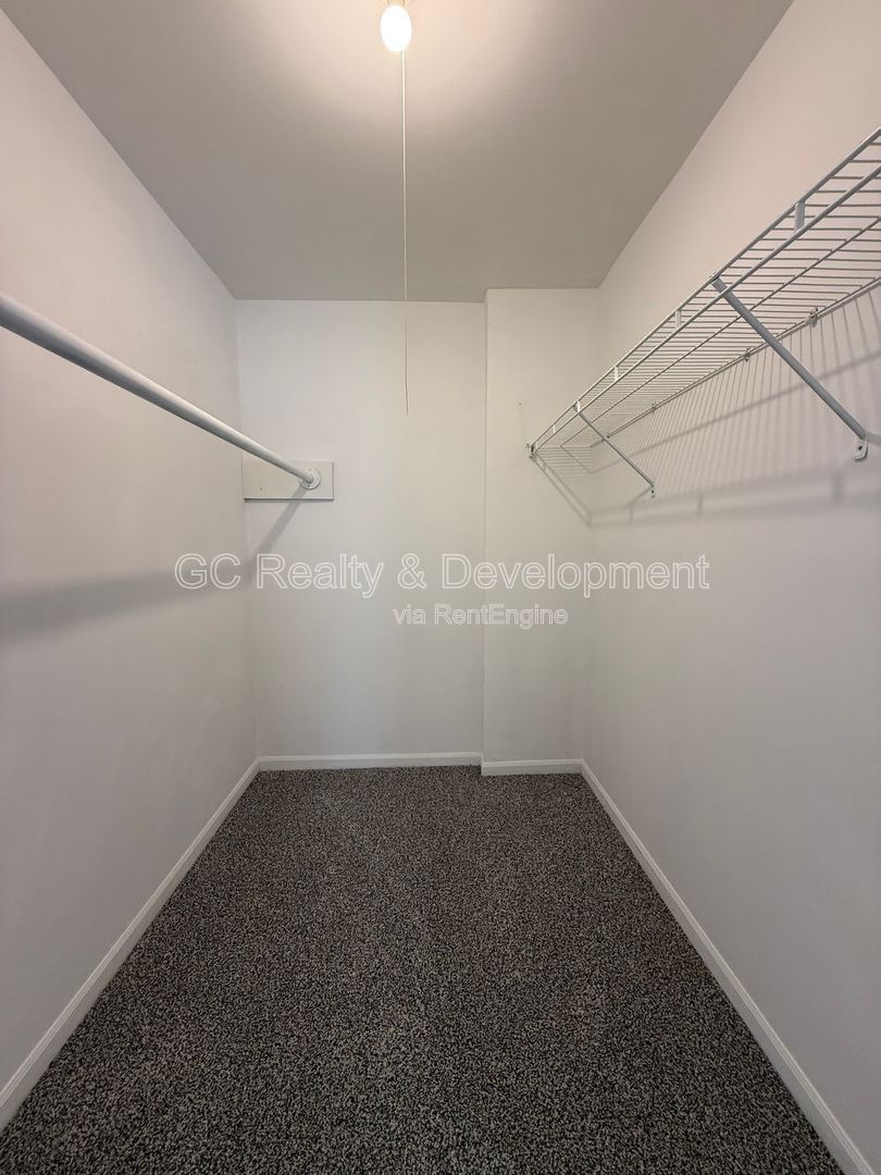 *** ​​1 BDRM - 1 BTH / ALL UTILITIES INCL / STORAGE UNIT / LAUNDRY ON SITE *** property image