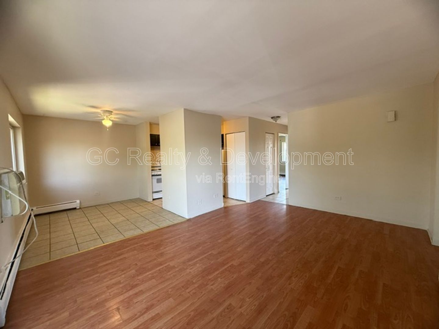 *** 2 BED / ONLY PAY ELECTRIC / BRAND NEW FLOORS / LAUNDRY ON SITE / PARKING INCL *** property image