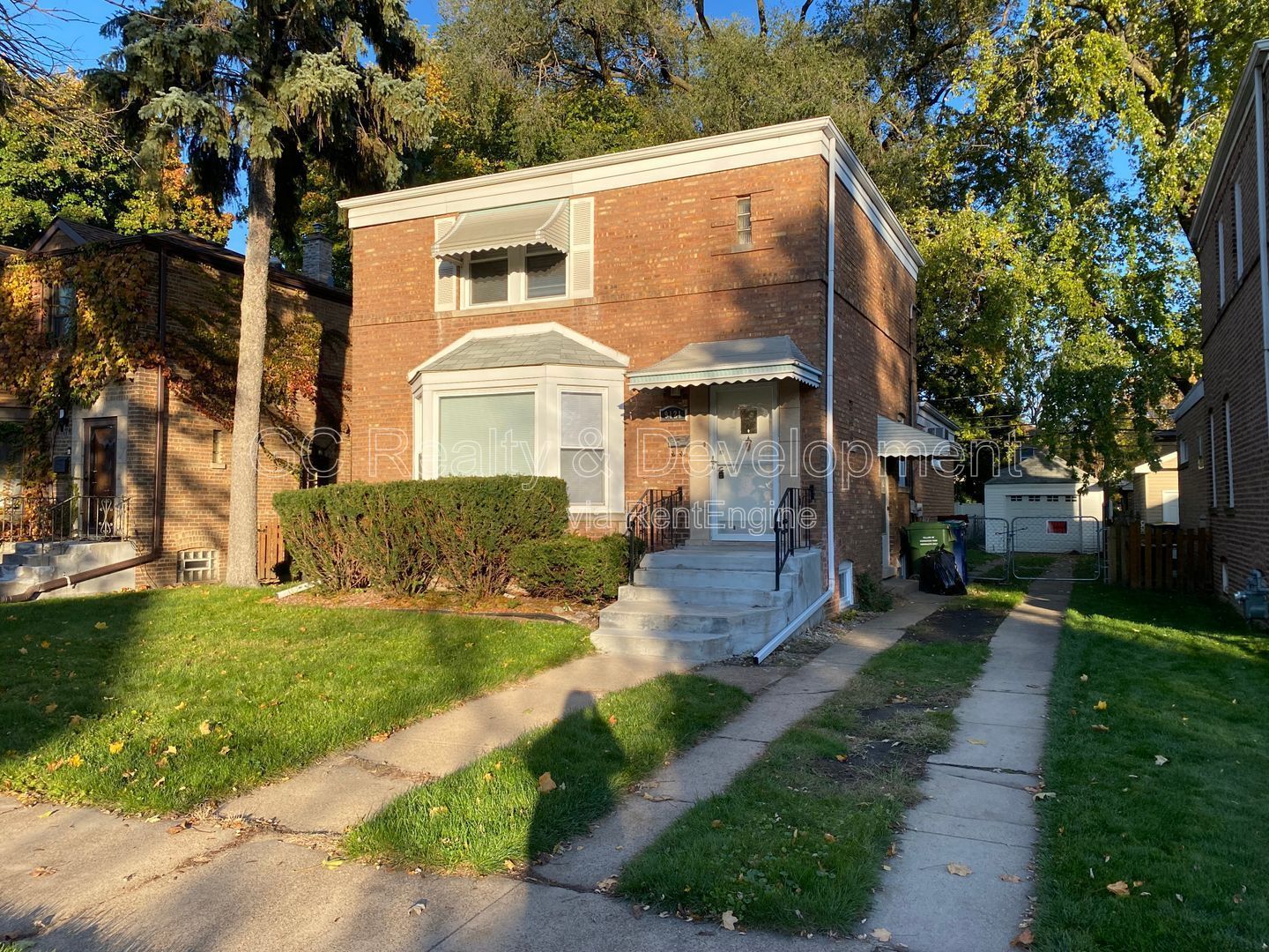 *** RECENTLY RENOVATED 3 BEDROOM / 2 BATH / FULL BASEMENT / DETACHED GARAGE *** property image