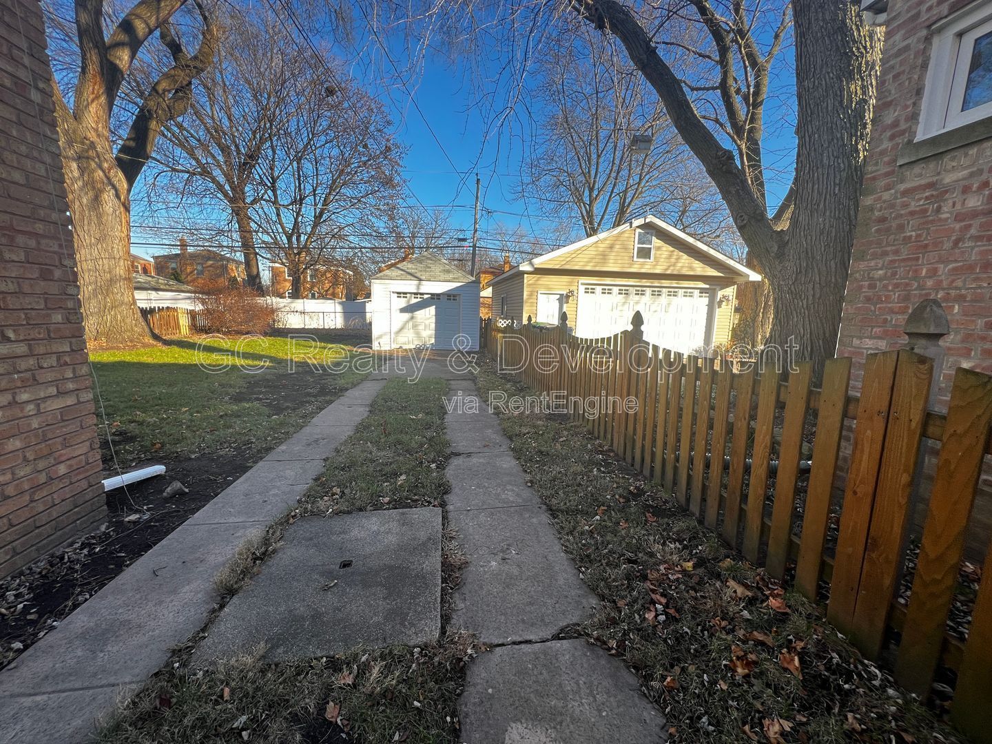 *** RECENTLY RENOVATED 3 BEDROOM / 2 BATH / FULL BASEMENT / DETACHED GARAGE *** property image