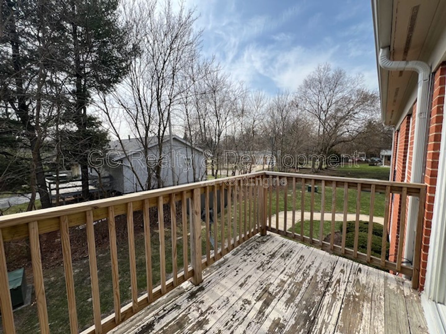*** HEAT INCL / 2ND FLOOR UNIT / 2 BDRM / LARGE PRIVATE STORAGE UNIT / W&D IN BUILDING*** property image