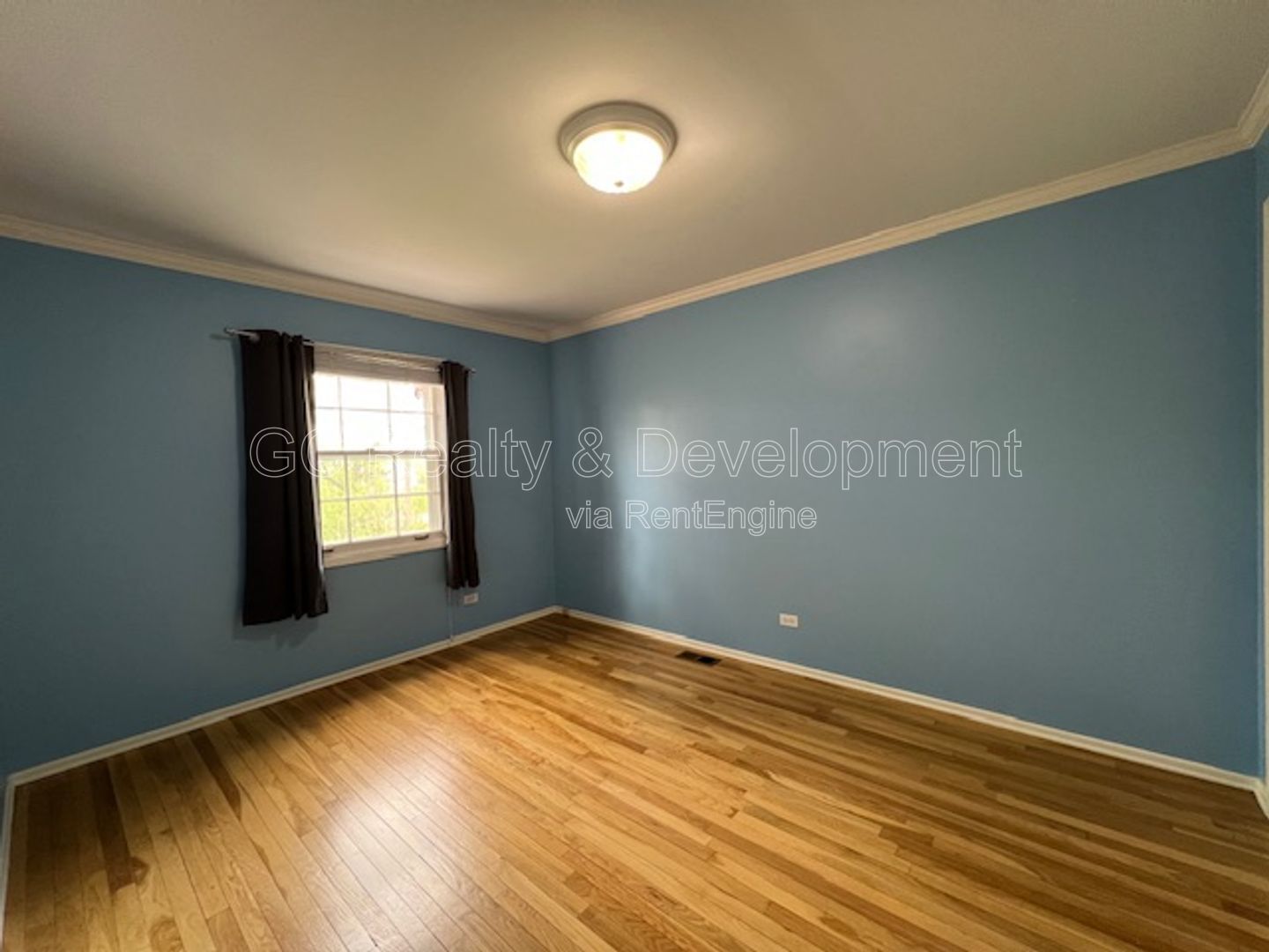 ***HOFFMAN ESTATES / 4 BDRM / 2 BTH / SS APPL INCL / LAUNDRY ROOM / ATTACHED 2-CAR GARAGE*** property image