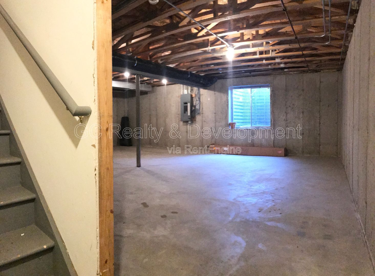 *** COMING SOON 7/15/26! / 3 BDRM+DEN / BASEMENT / 2 CAR GARAGE / 9 FT CEILINGS / 2ND FLOOR LAUNDRY / 2.5 BATHS*** property image