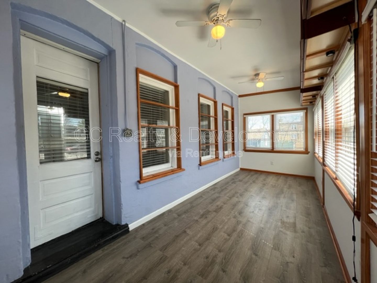 *** GREAT LEMONT LOCATION / SPACIOUS 1 BDRM / LAUNDRY IN UNIT / APPL INCL / PARKING INCL*** property image