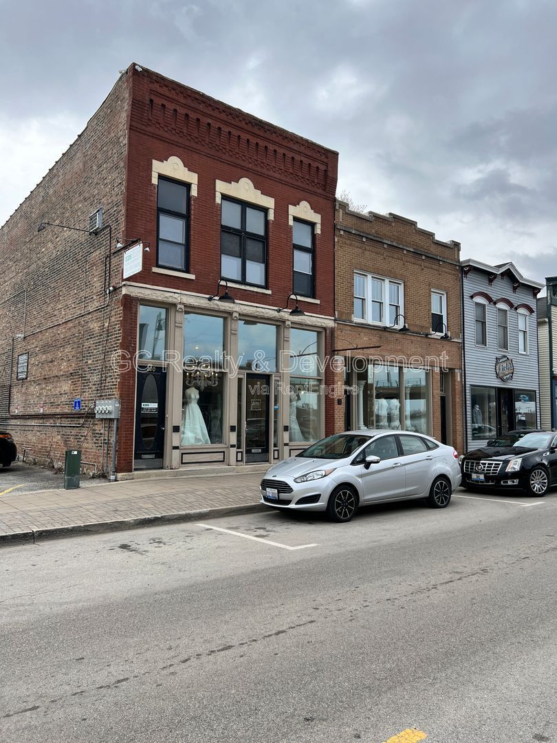 *** GREAT LEMONT LOCATION / SPACIOUS 1 BDRM / LAUNDRY IN UNIT / APPL INCL / PARKING INCL*** property image