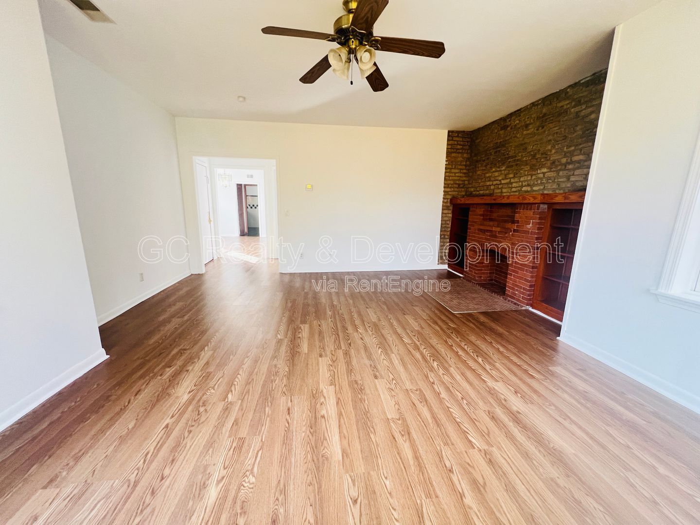 ***CHICAGO LAWN NEIGHBOORHOOD / 2 BDRM - 1 BTH / CENTRAL AIR / APPL INCL / STREET PARKING*** property image