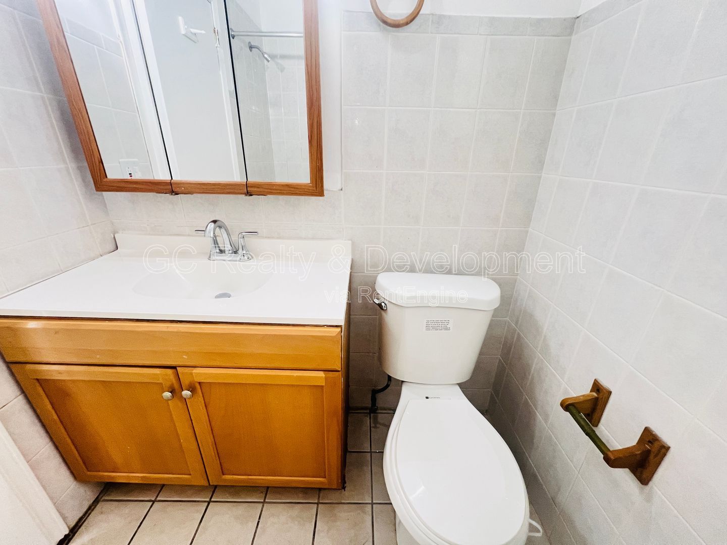***CHICAGO LAWN NEIGHBOORHOOD / 2 BDRM - 1 BTH / CENTRAL AIR / APPL INCL / STREET PARKING*** property image