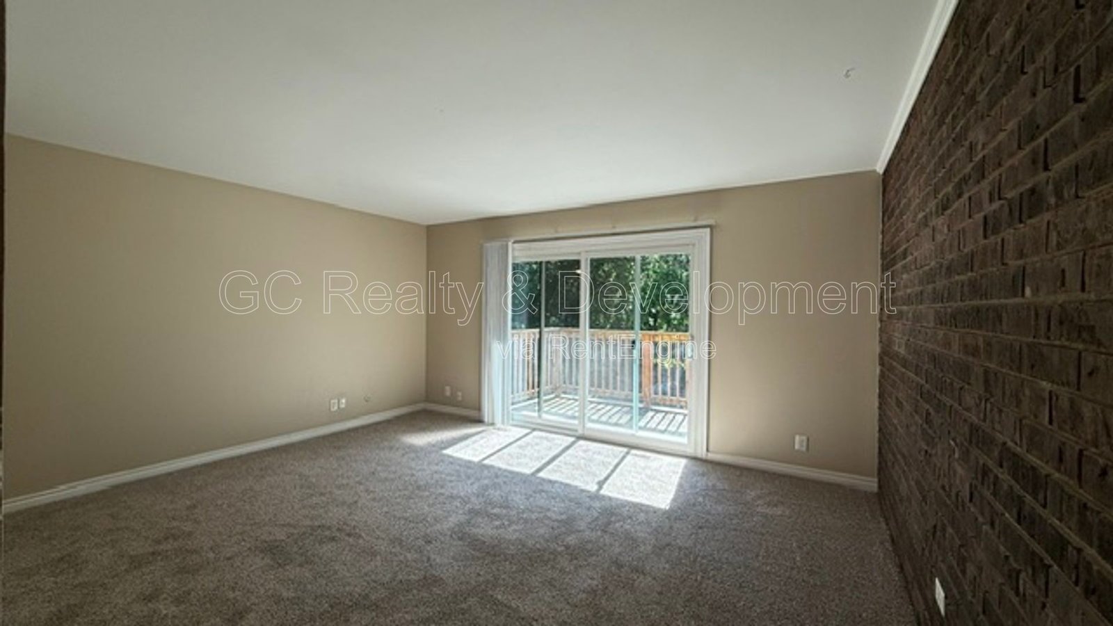 ***2 BDRM / UPDATED UNIT / W&D IN BUILDING / PETS ALLOWED / LOTS OF CLOSET SPACE*** property image