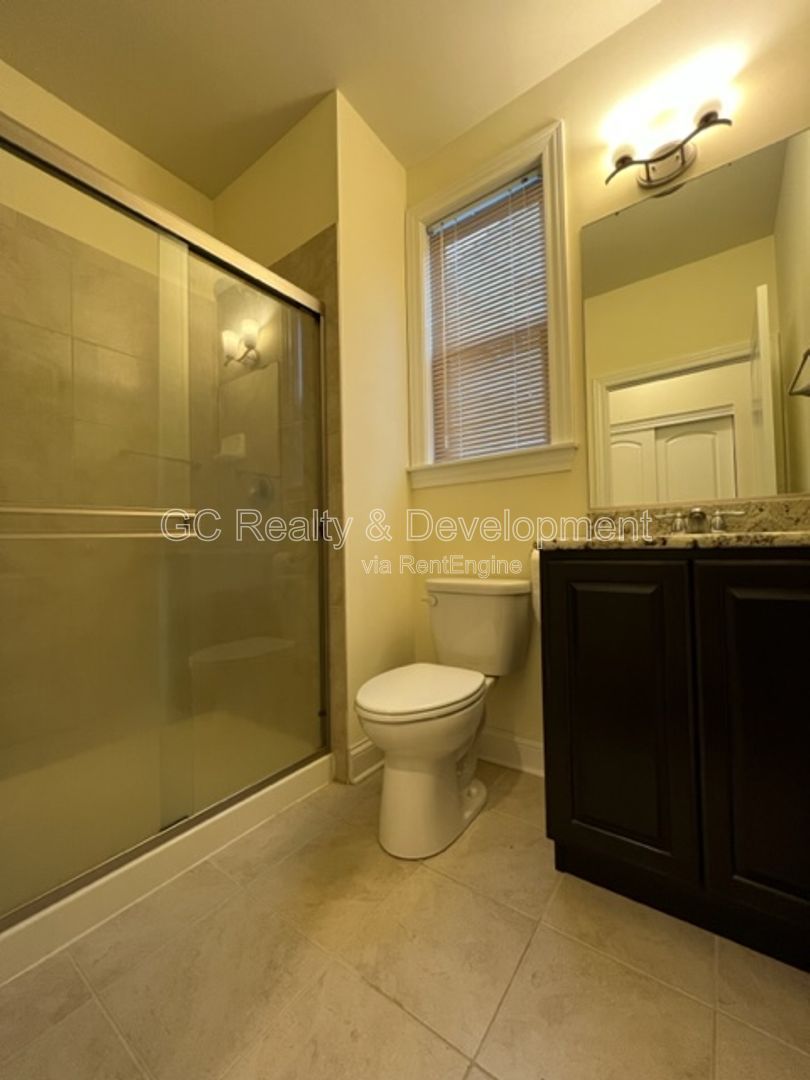 *** 204 SCHOOL DISTRICT / 5 BDRM - 4 BTH / GOURMET KITCHEN W BREAKFAST BAR / FINISHED BSMT *** property image